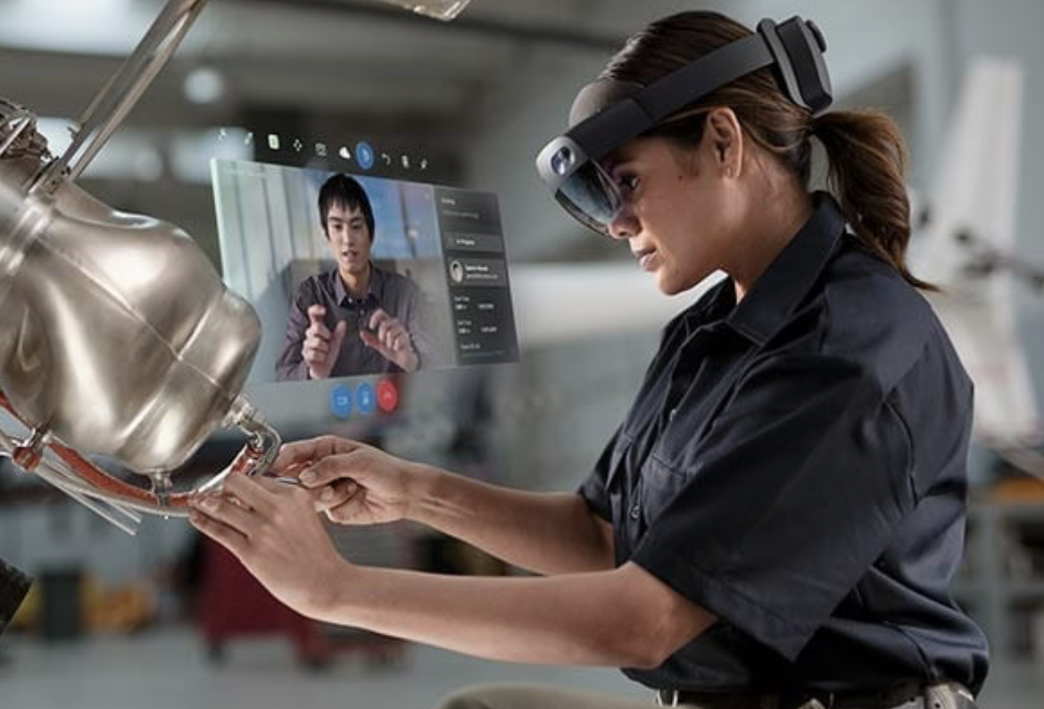 Microsoft Setting The Pace for Augmented Reality with HoloLens 2