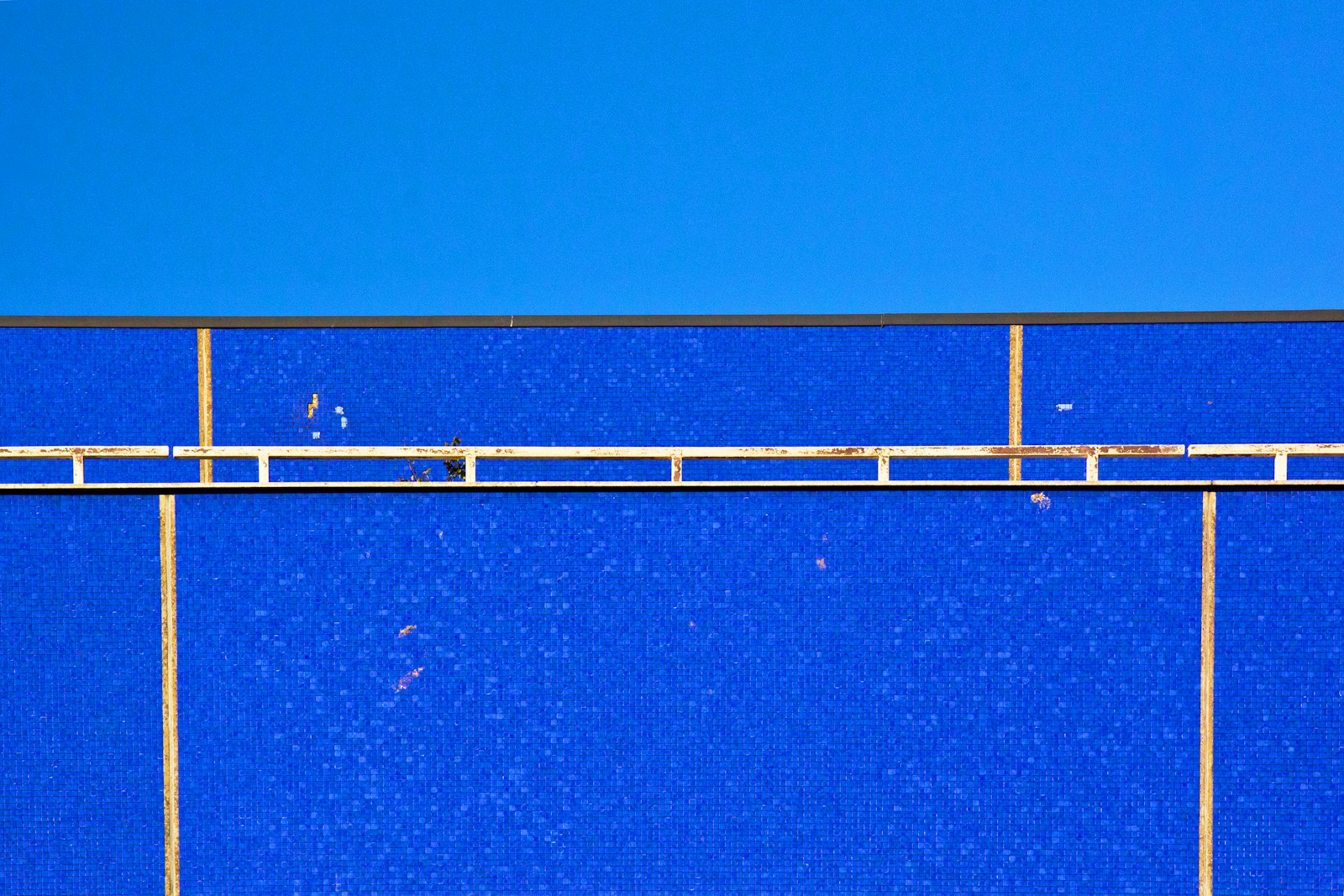 Where smart money is actually flowing in AI infrastructure right now